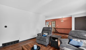 230 NW Arlan Dr, Ankeny, IA 50023