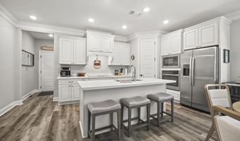 121 Grande View Dr, Biloxi, MS 39531