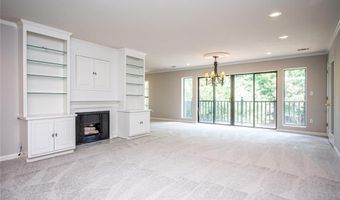 26202 Plantation Dr NE 202, Atlanta, GA 30324