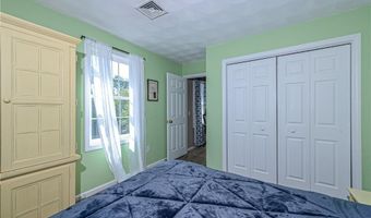 394 Westmoreland Ln, North Kingstown, RI 02852