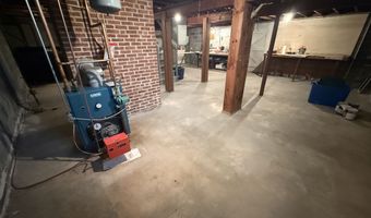 181 Sunset Dr, Ansonia, CT 06401