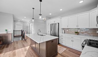 4401 Everest Cir, Ames, IA 50014