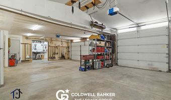 7950 W Riverside Dr, Casper, WY 82604