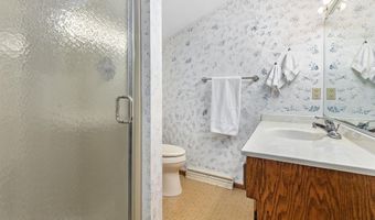 1334 W CLOVERDALE Dr, Appleton, WI 54914