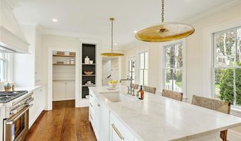 53 Jennys Ln, Barrington, RI 02806