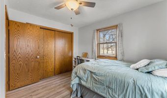 365 Spruce St E, Annandale, MN 55302