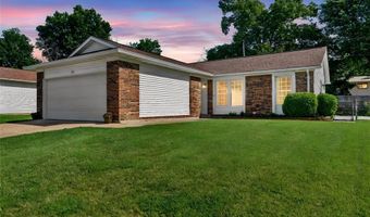 375 Novara Dr, Ballwin, MO 63021