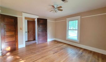 318 3rd St, Beaver, WV 25813