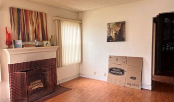 1423 S Poinsettia Ave, Compton, CA 90221
