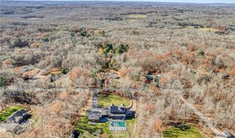 236 Tomaquag Rd, Hopkinton, RI 02804