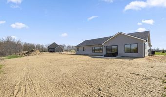 5165 Greyson Heights Dr, Auburn, IN 46706