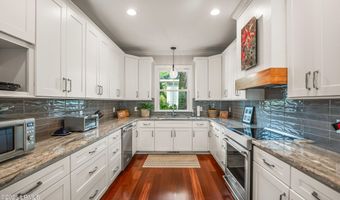 4 Waterbird Dr, Beaufort, SC 29907