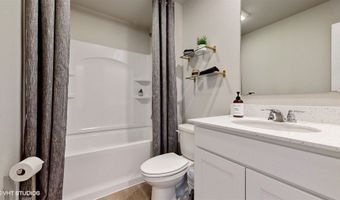 206 41st St SW Plan: Neuville, Altoona, IA 50009