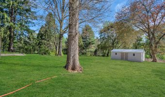42 Crest Dr, Basking Ridge, NJ 07920