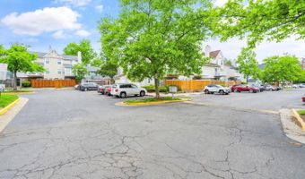 4401 PEMBROOK VILLAGE Dr 102, Alexandria, VA 22309