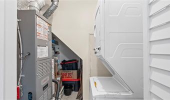 993 Williamsburg Cir, Warwick, RI 02886