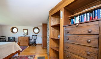 57 Darling Ln, Barnet, VT 05821