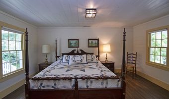 90 Taylor Ln, Alderson, WV 24910