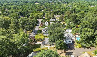 45 Mountainside Ave, Atlantic Highlands, NJ 07716