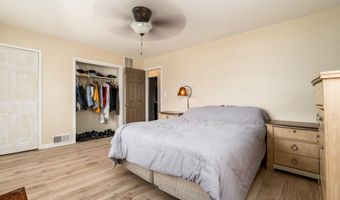 4 Oak Rd, Columbus, OH 43217