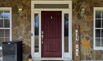 265 Glen Wilkie Trl, Ball Ground, GA 30107