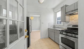 121 N Kingston Ave Top Floor, Atlantic City, NJ 08401
