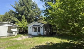 8923 SE Torch Lake Dr, Alden, MI 49612