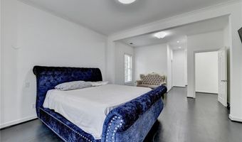 337 Lakeshore Dr, Berkeley Lake, GA 30096