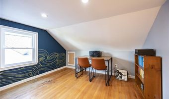 33 Providence Ave, East Providence, RI 02915
