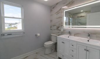 95 Kennedy Ave, Aberdeen, NJ 07721