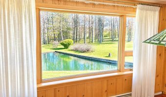 326 Keslar School Rd, Acme, PA 15610
