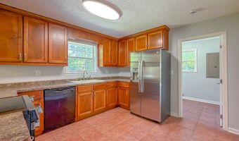 214 Riverchase Dr, Bainbridge, GA 39819