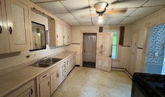 2-4 Elmwood St, Amesbury, MA 01913
