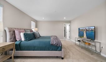 441 Alpine Dr, Algonquin, IL 60102