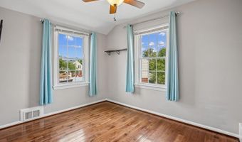 5812 N KINGS Hwy, Alexandria, VA 22303