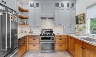 1711 Trout Gulch Rd, Aptos, CA 95003