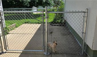 309 5th St SW, Austin, MN 55912