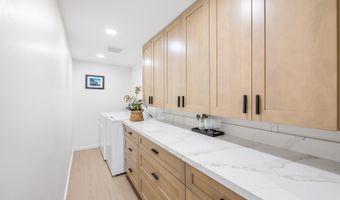 61-286 Kamehameha Hwy, Haleiwa, HI 96712