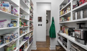 920 Caddo Dr, Benton, AR 72019