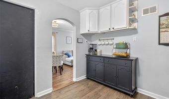 9541 Dulles Ct, Affton, MO 63123