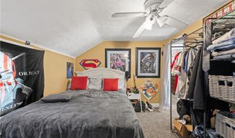 912 Hunt St, Akron, OH 44306