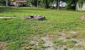 418 W 15th St, Ada, OK 74820