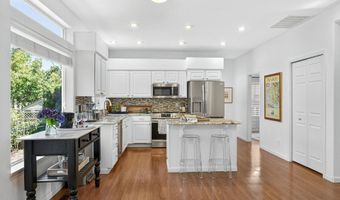 16755 NW AVONDALE Dr, Beaverton, OR 97006