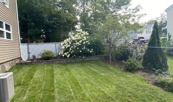 94 Hale St 1, Beverly, MA 01915