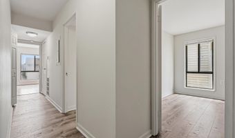 8604 VILLAGE Way 04/8604F, Alexandria, VA 22309
