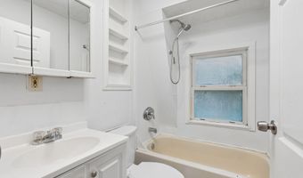 127 Broad St, Auburn, ME 04210