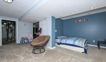 2096 Hidden Hollow Ln, Akron, OH 44313