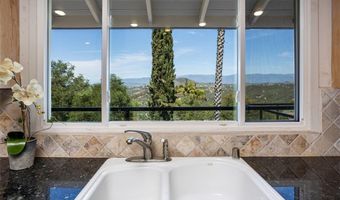 28410 Faircrest Way, Escondido, CA 92026