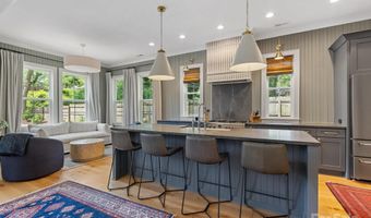 1614 Brook Rd, Charlotte, NC 28205