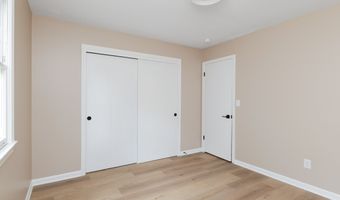 5445 E 72nd Pl, Indianapolis, IN 46250